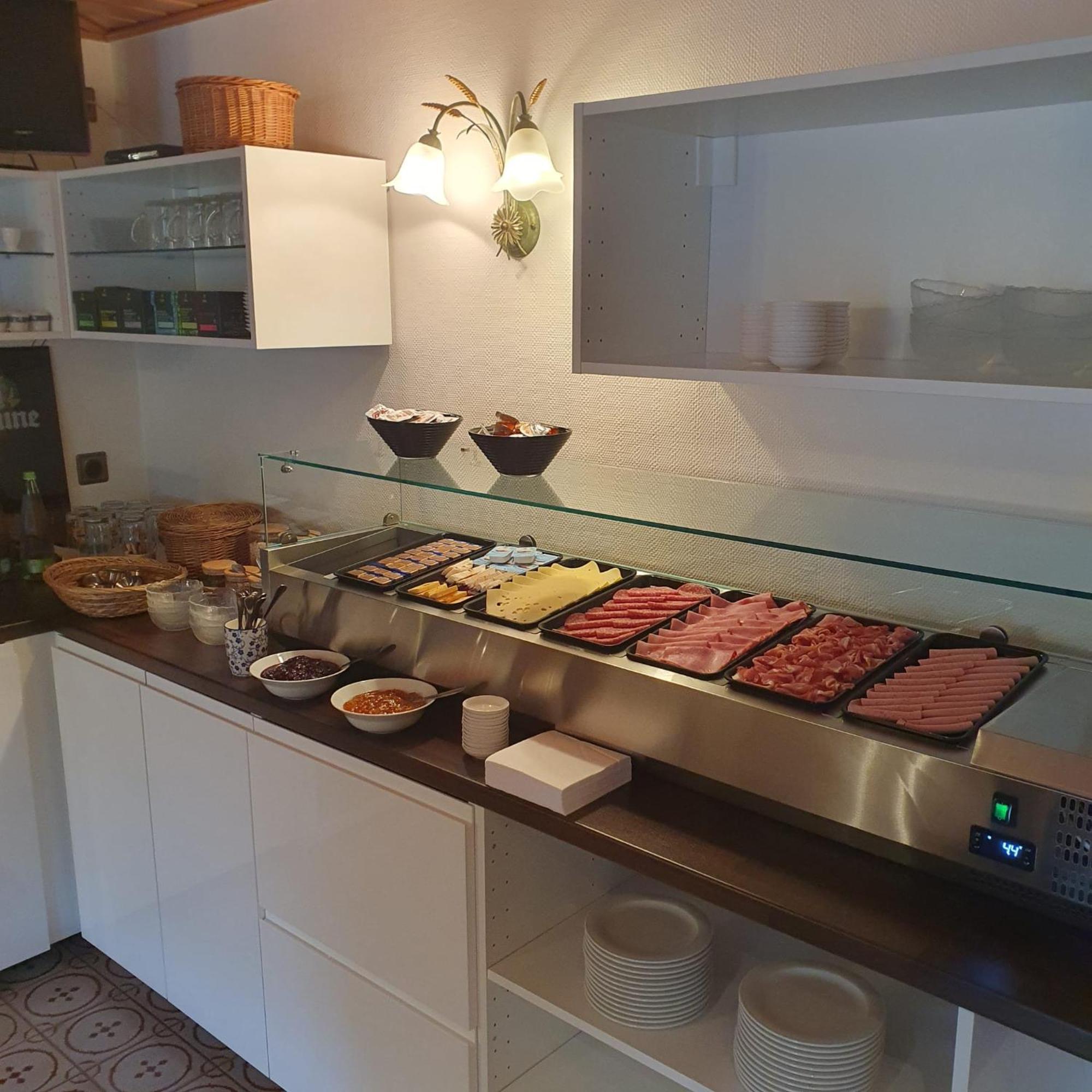 Gasthof Zur Burgruine 포텐스타인 외부 사진