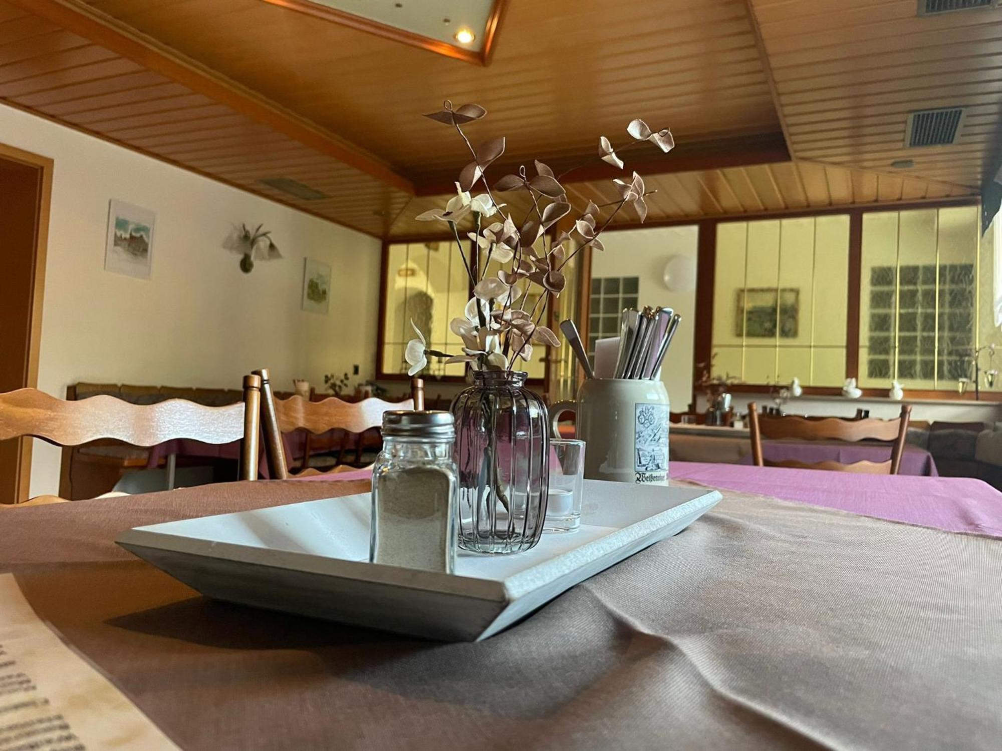 Gasthof Zur Burgruine 포텐스타인 외부 사진