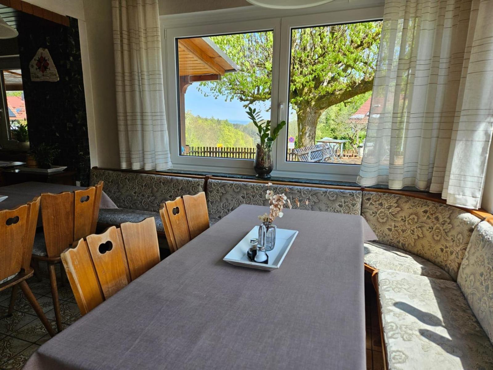 Gasthof Zur Burgruine 포텐스타인 외부 사진