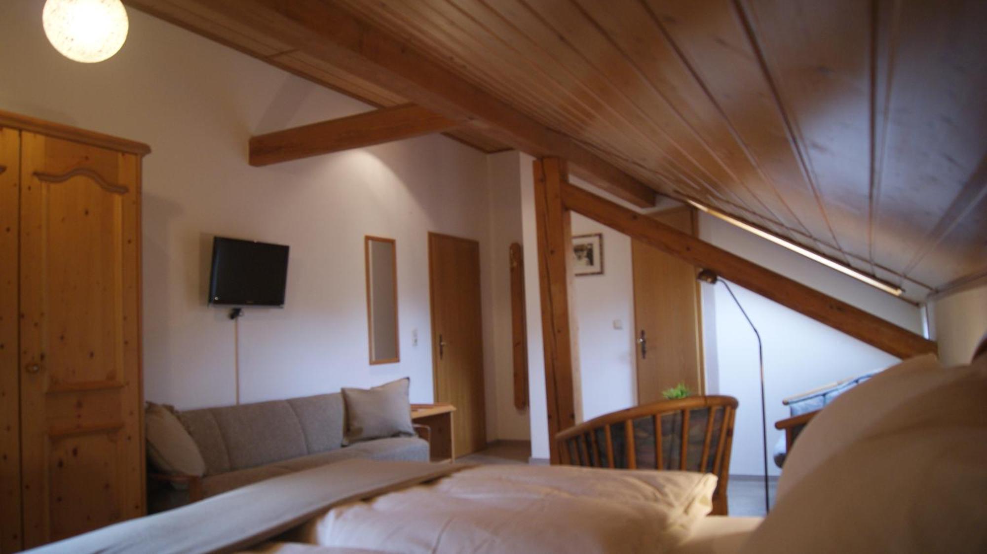 Gasthof Zur Burgruine 포텐스타인 외부 사진