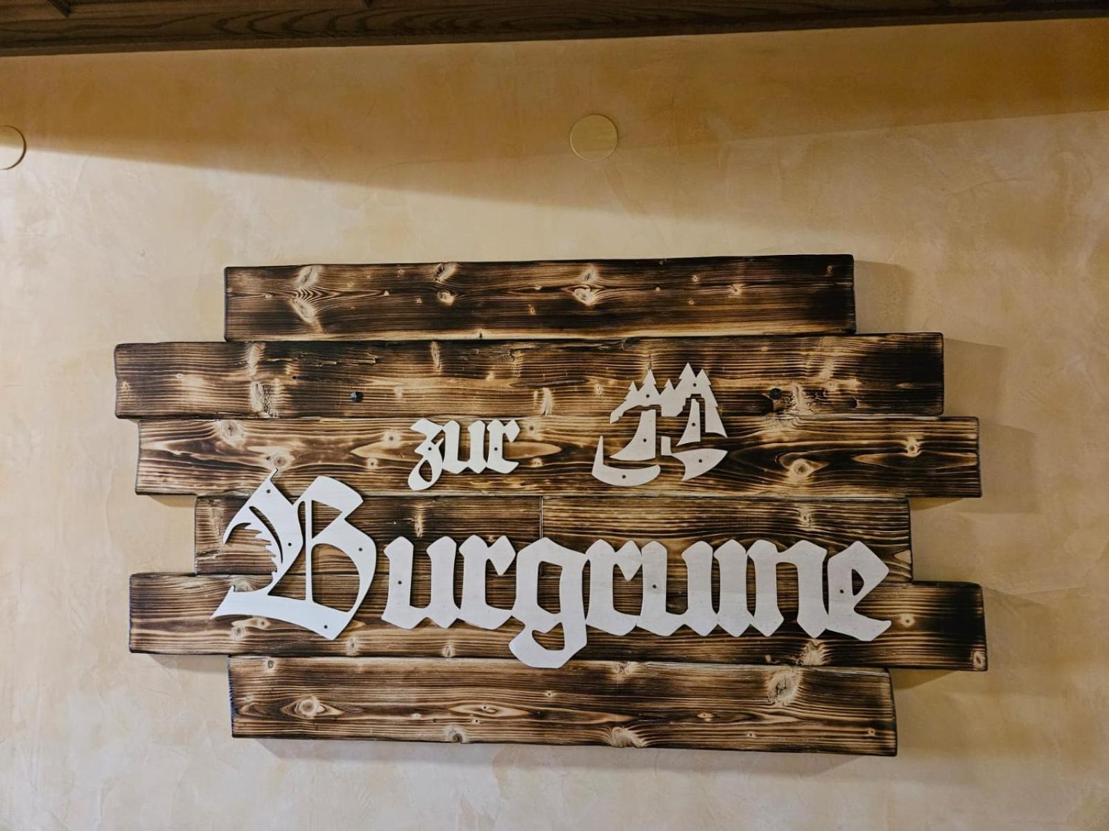 Gasthof Zur Burgruine 포텐스타인 외부 사진